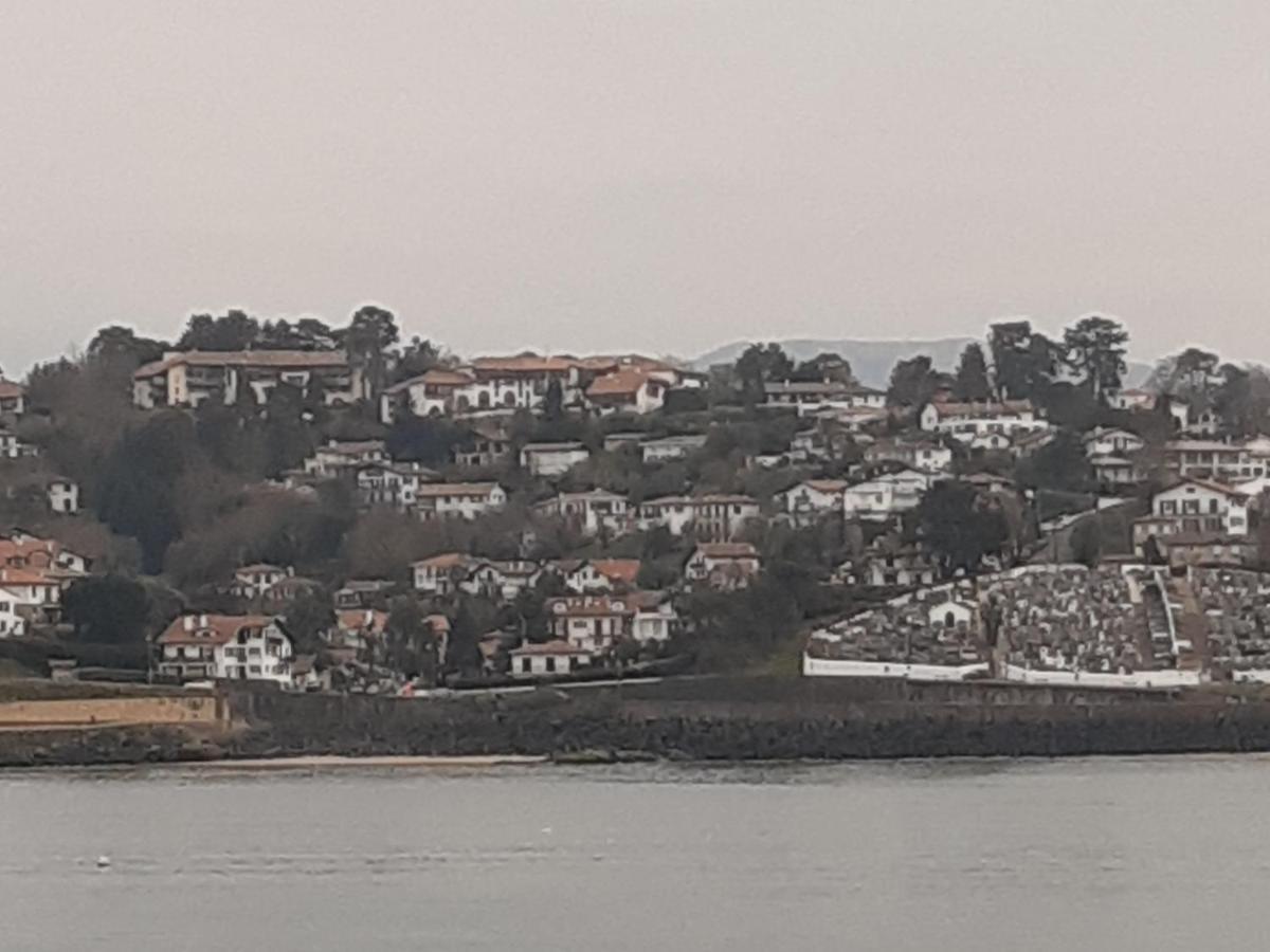 Studio Haut De Bordagain Ciboure Bagian luar foto